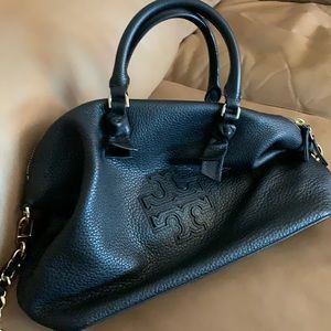Beautiful Tory Burch leather bag.